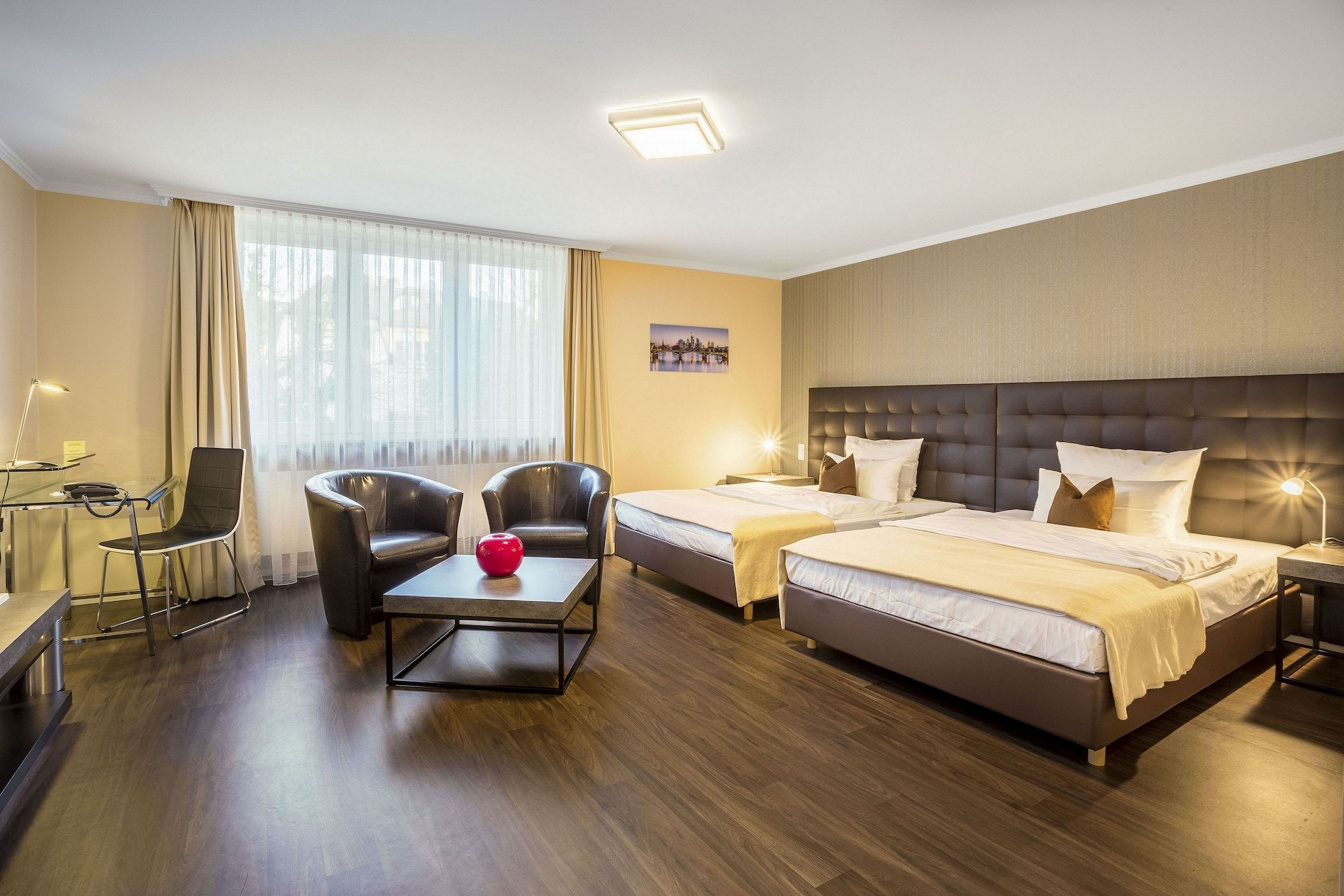 SUPERIOR, DOUBLE OR TWIN BED