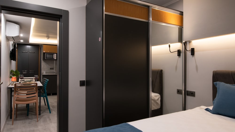 Opera Suites 13/50