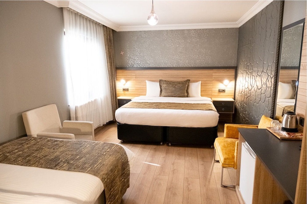 Cag Hotel 16/49