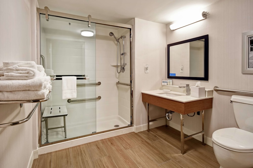 Hampton Inn Auburn 13/40