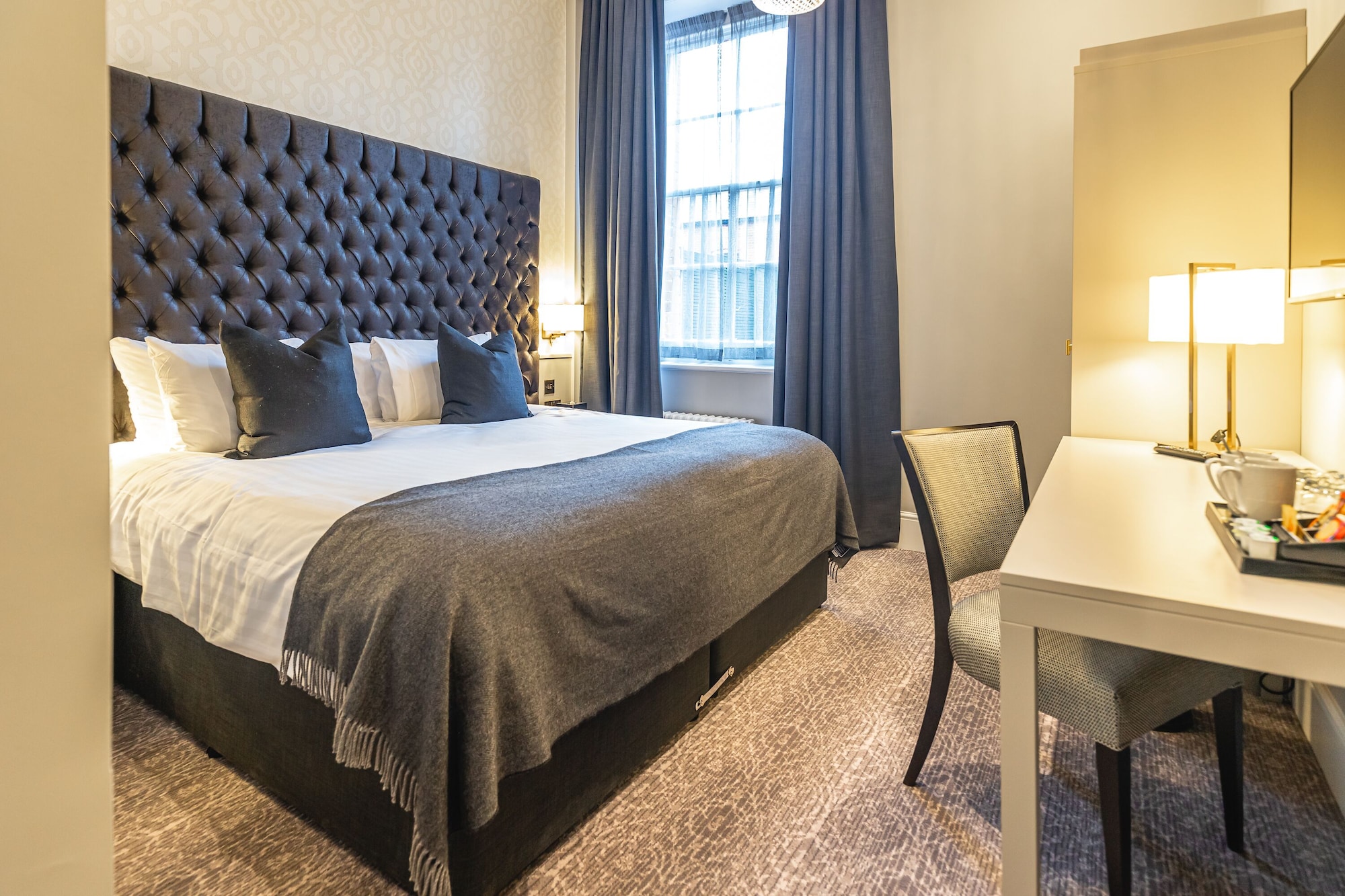 Mansion, House, Double Bed