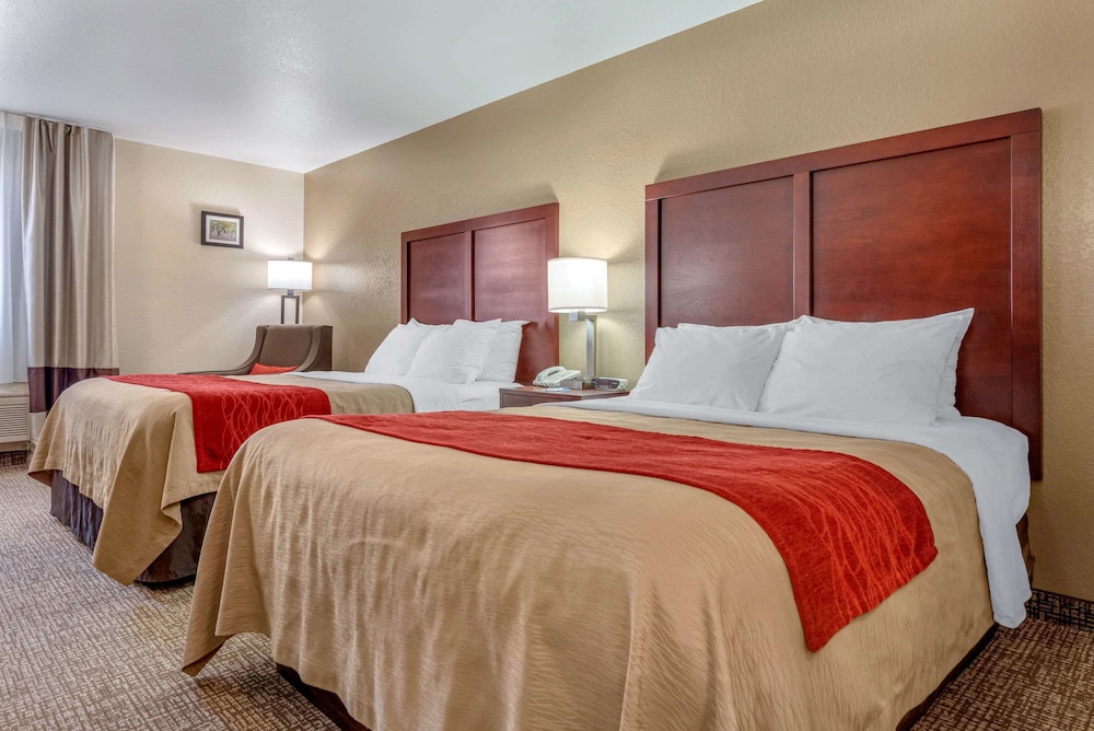 Comfort Inn Fremont, IN 9/39