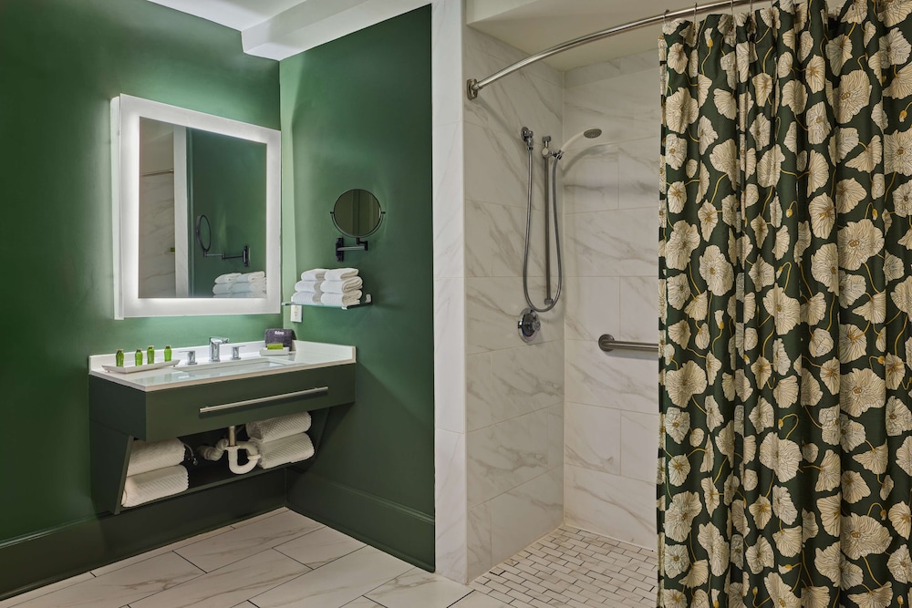 The Partridge Inn Augusta Curio Collection by Hilton 18/76