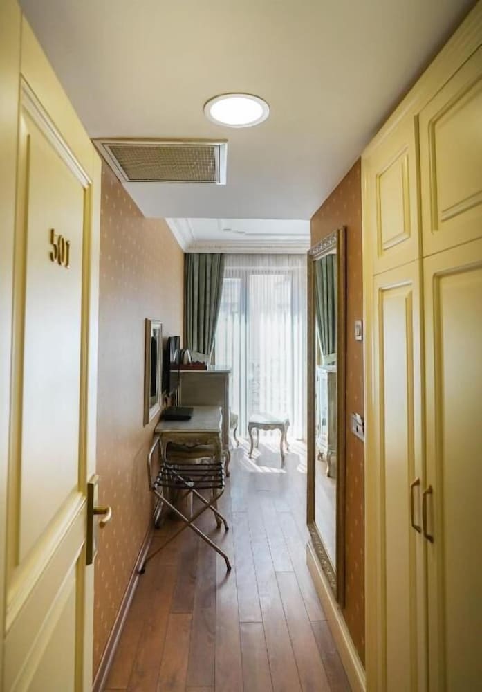 Hotel Gritti Pera 61/75