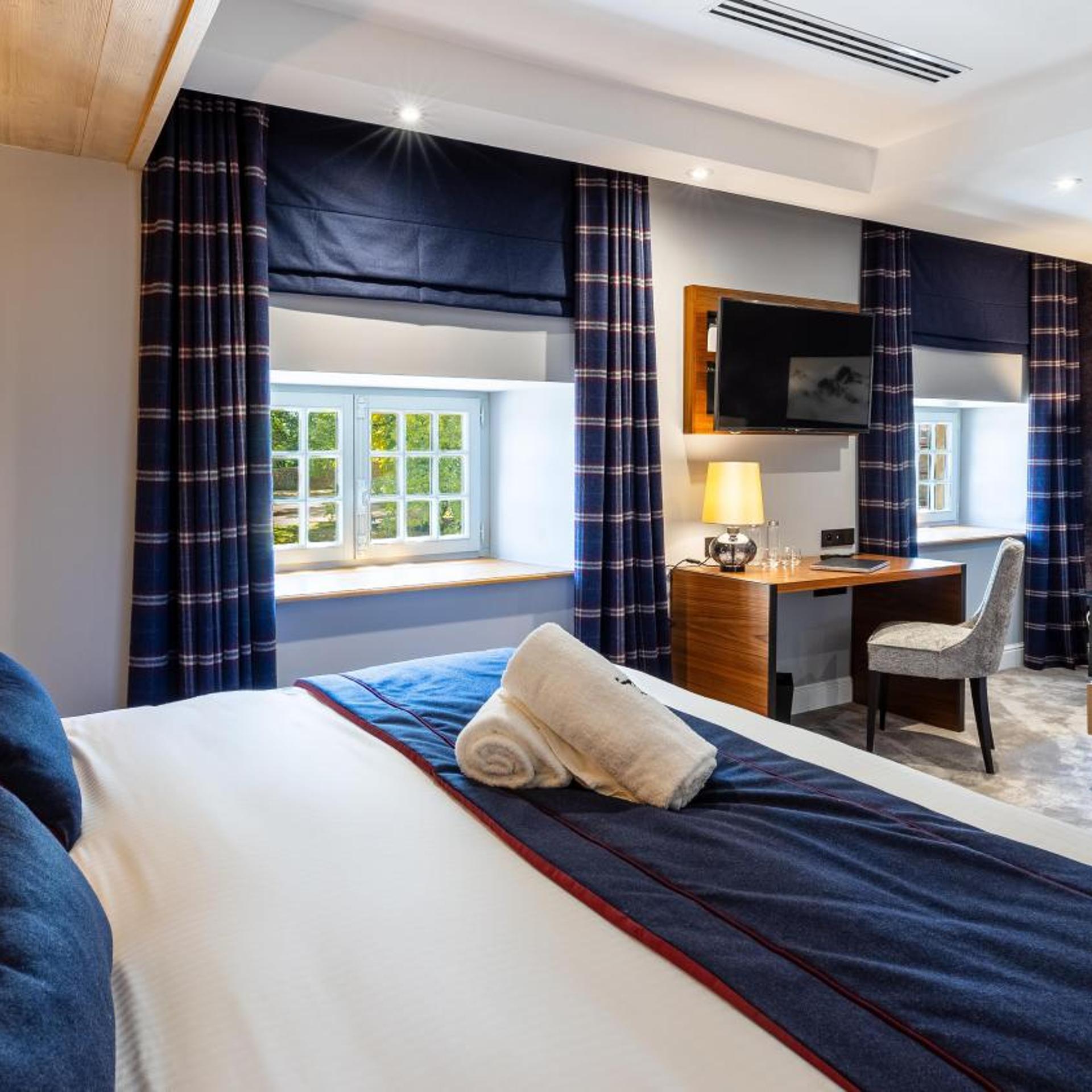 Castle, Premium, King Bed