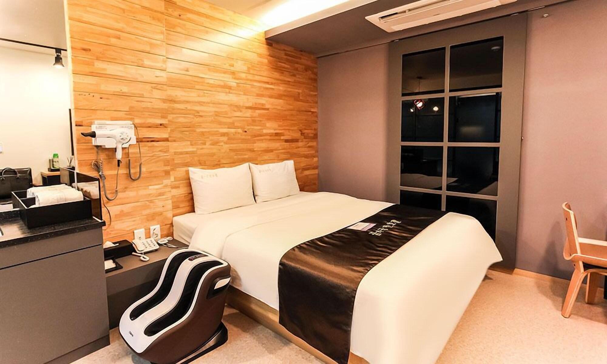 Jakjeon Dream Palace 19/36