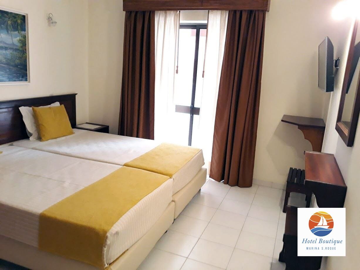 STANDARD, DOUBLE OR TWIN BED