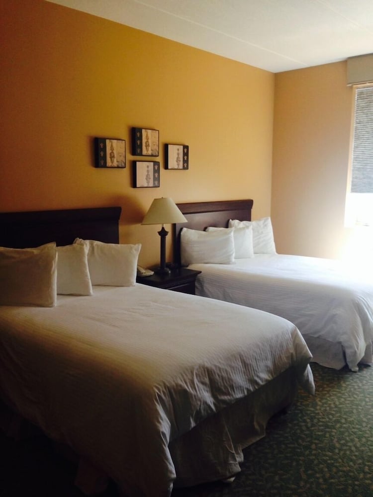 Belvedere Inn 11/42