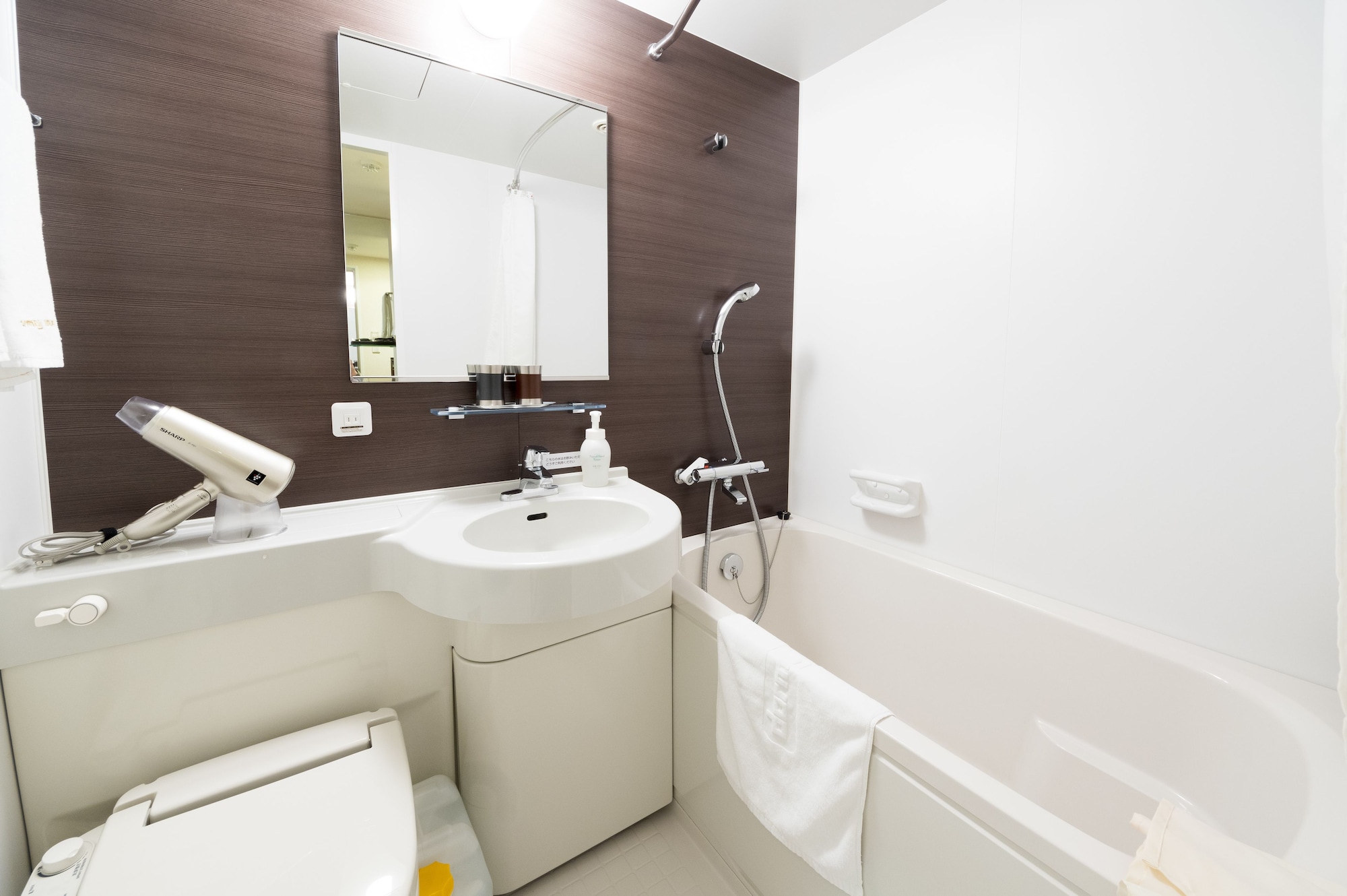 غرفة يابانية غربية بسريرين منفصلين وفرشتي فوتون، Dormy Inn Premium Wakayama 4/5