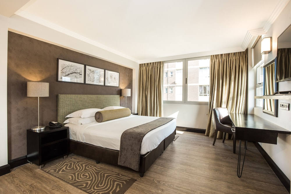 Belaire Suites 12/50