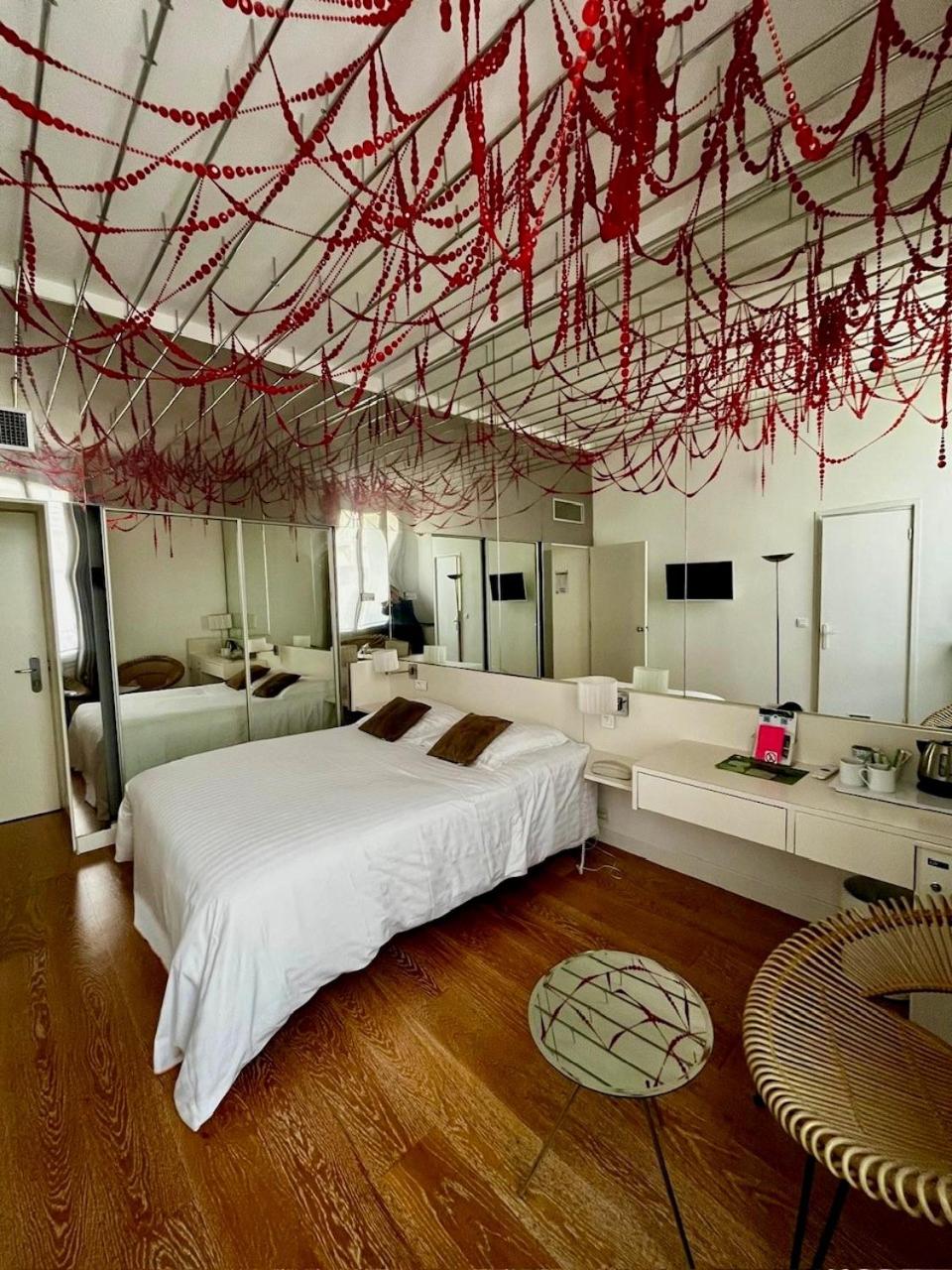غرفة قياسية بسرير كينج، Hotel Windsor 10/10