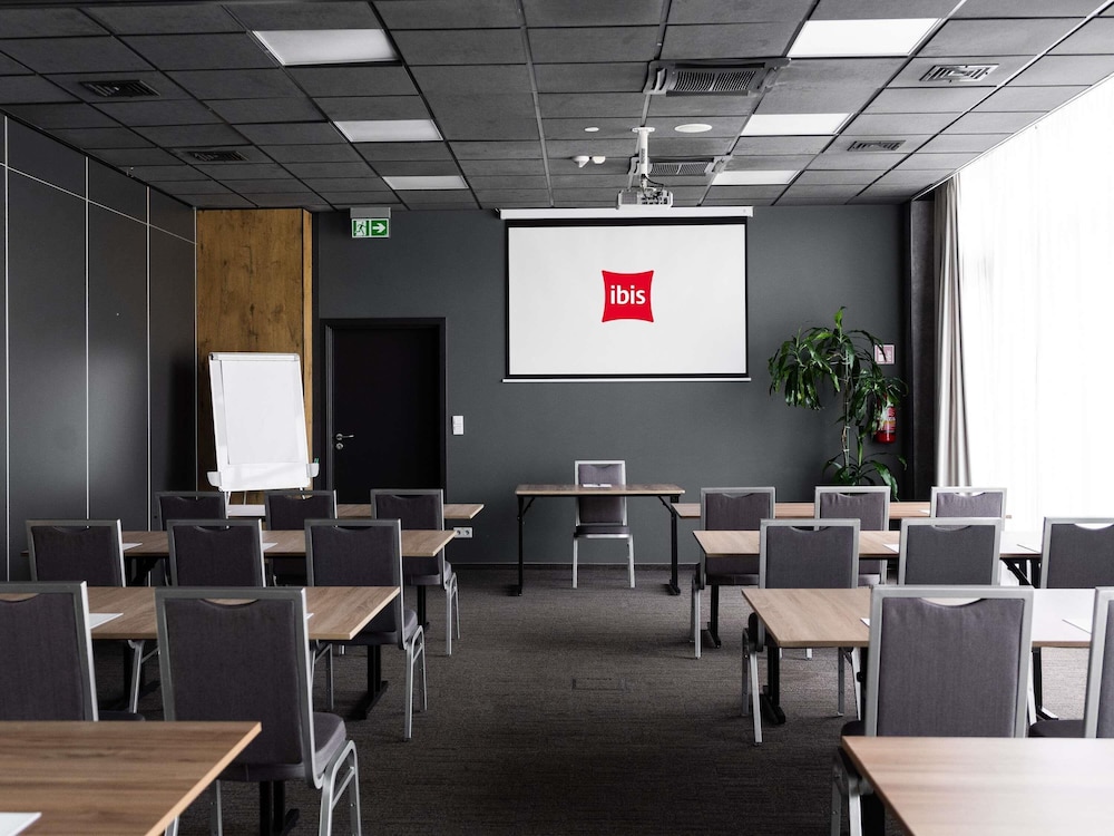 Ibis Poznan Polnoc 65/73