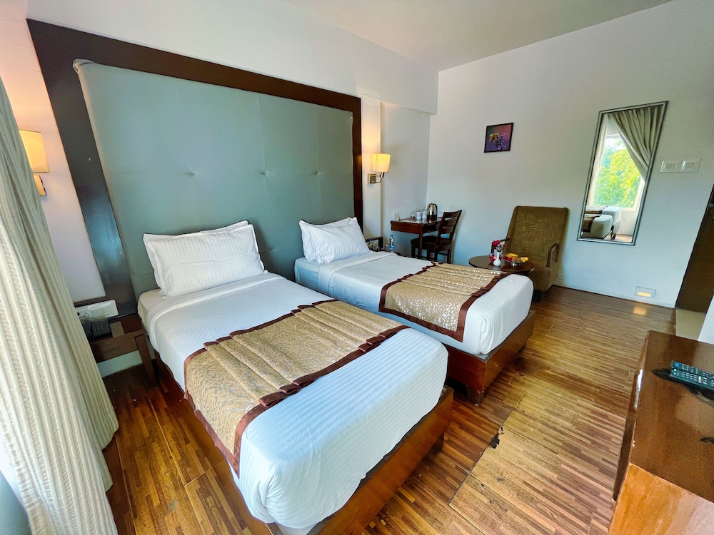 Hotel Clarks Collection Bhavnagar 12/50