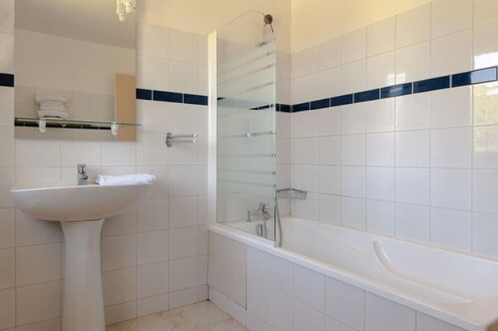 Hotel the Originals Le Treport Sud La Cour Carree 58/61
