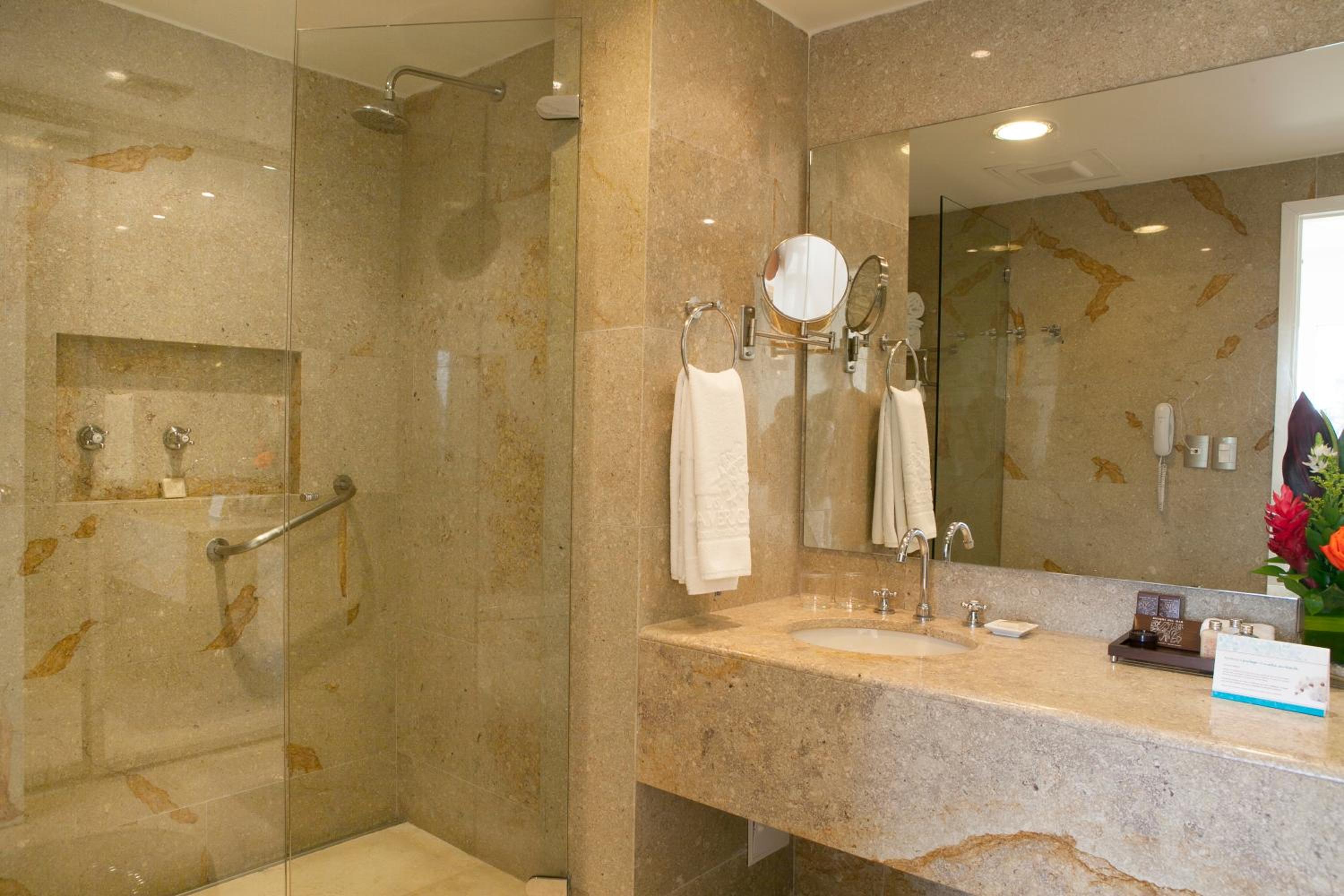 Junior Suite, Queen Bed, Las Americas Casa de Playa 3/5