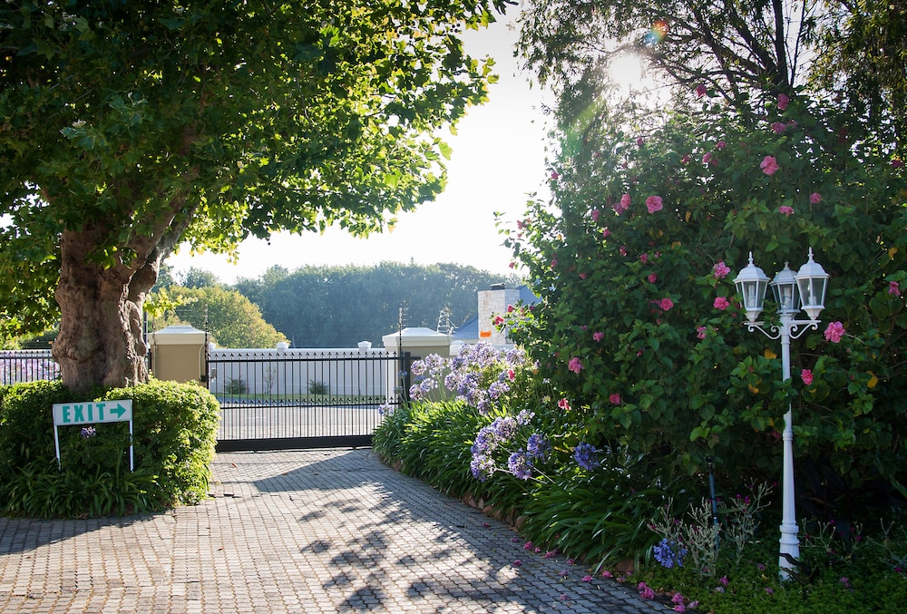 Glen Avon Lodge Boutique Hotel 27/34