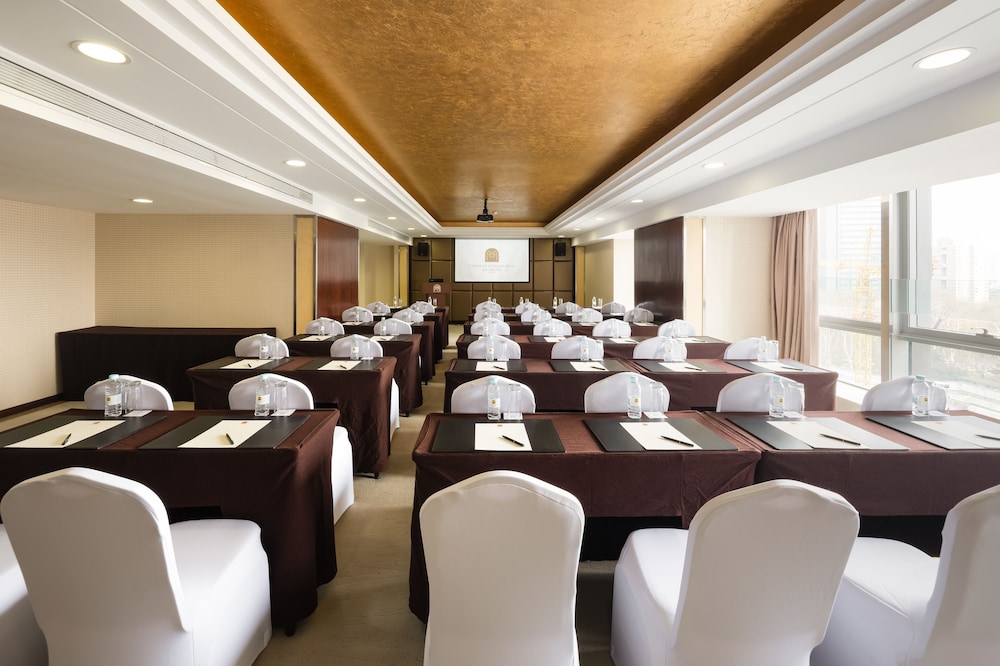 Paramount Gallery Hotel Shanghai 40/50