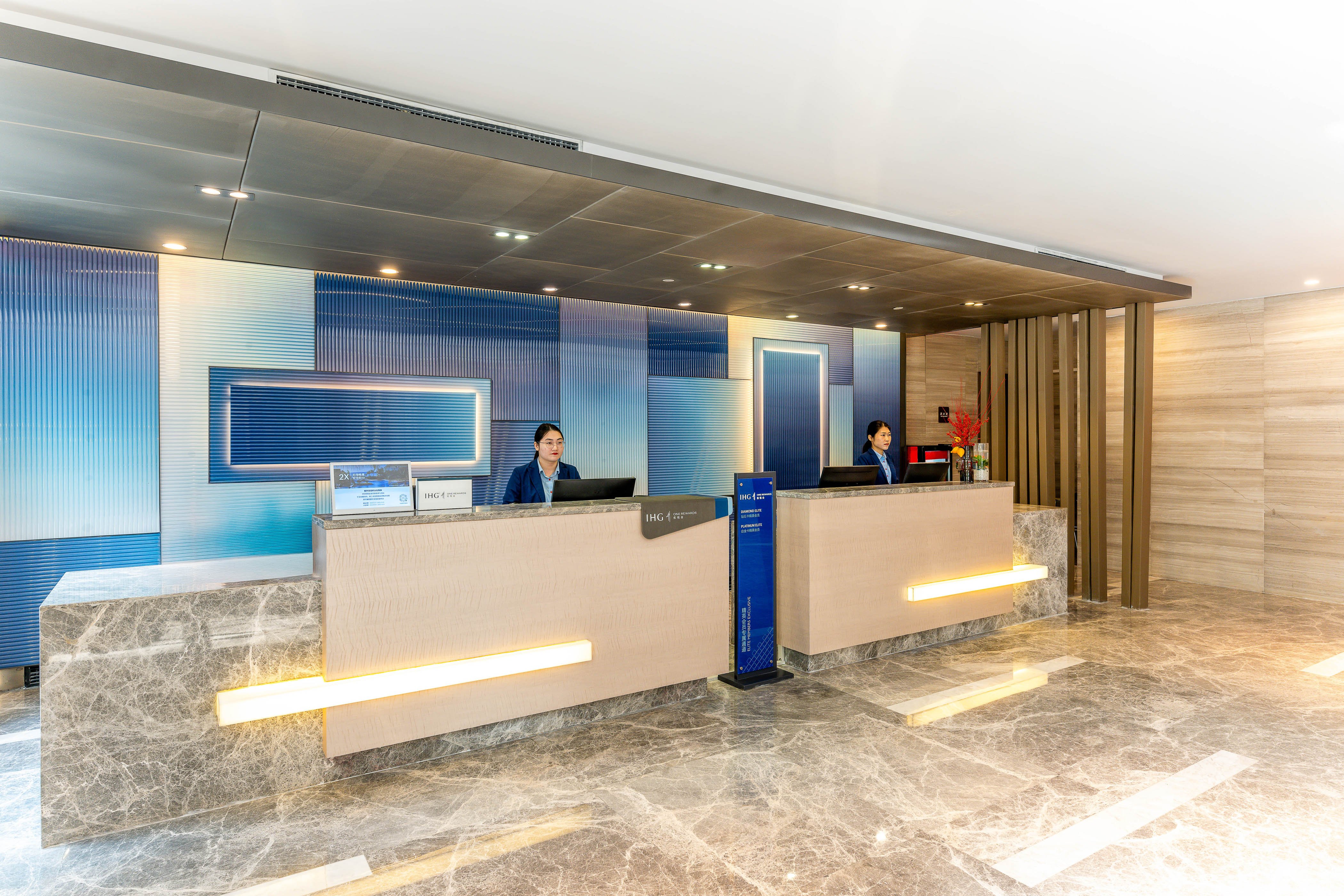 Holiday Inn Express Hangzhou Huanglong 8/50