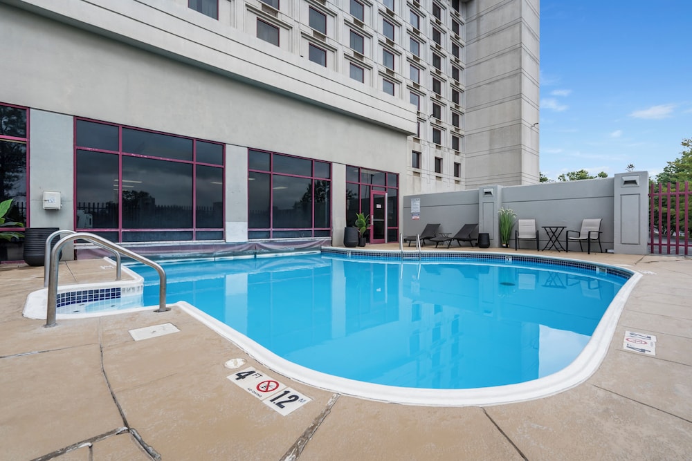 Thousand Hills Resort Hotel image