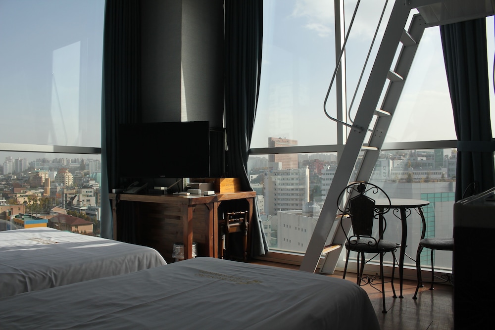 Myeongdong Merlin Hotel 16/65