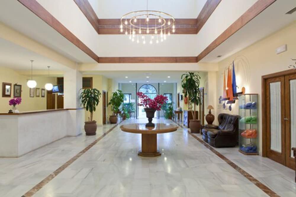 Hotel Montepiedra 8/50