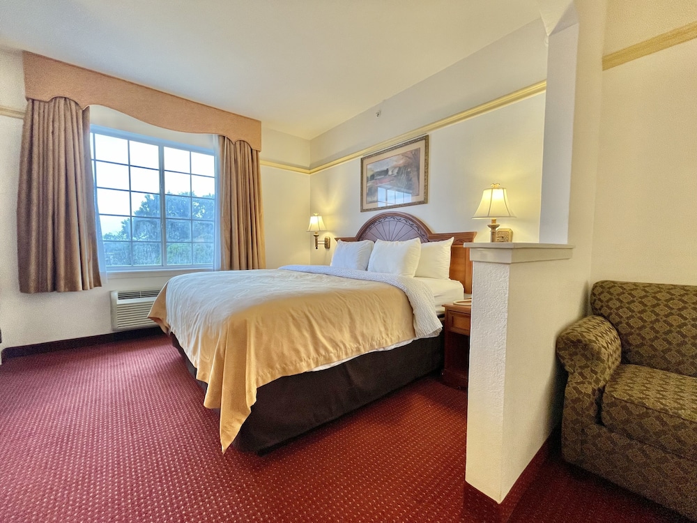 FairBridge Inn & Suites Cleburne 16/62