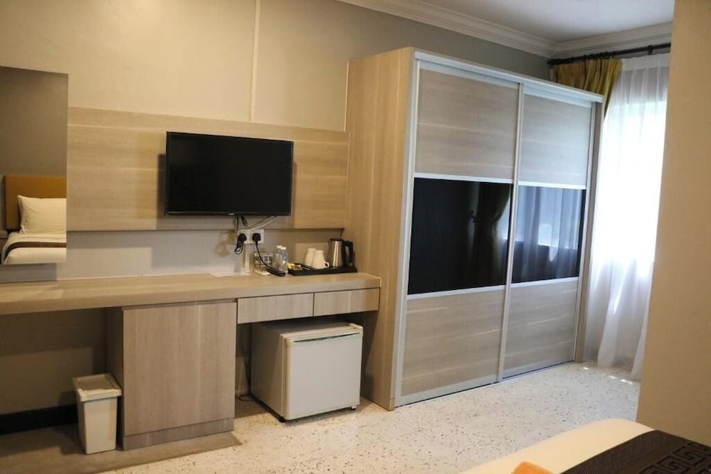 FELDA RESIDENCE TEKAM 19/24