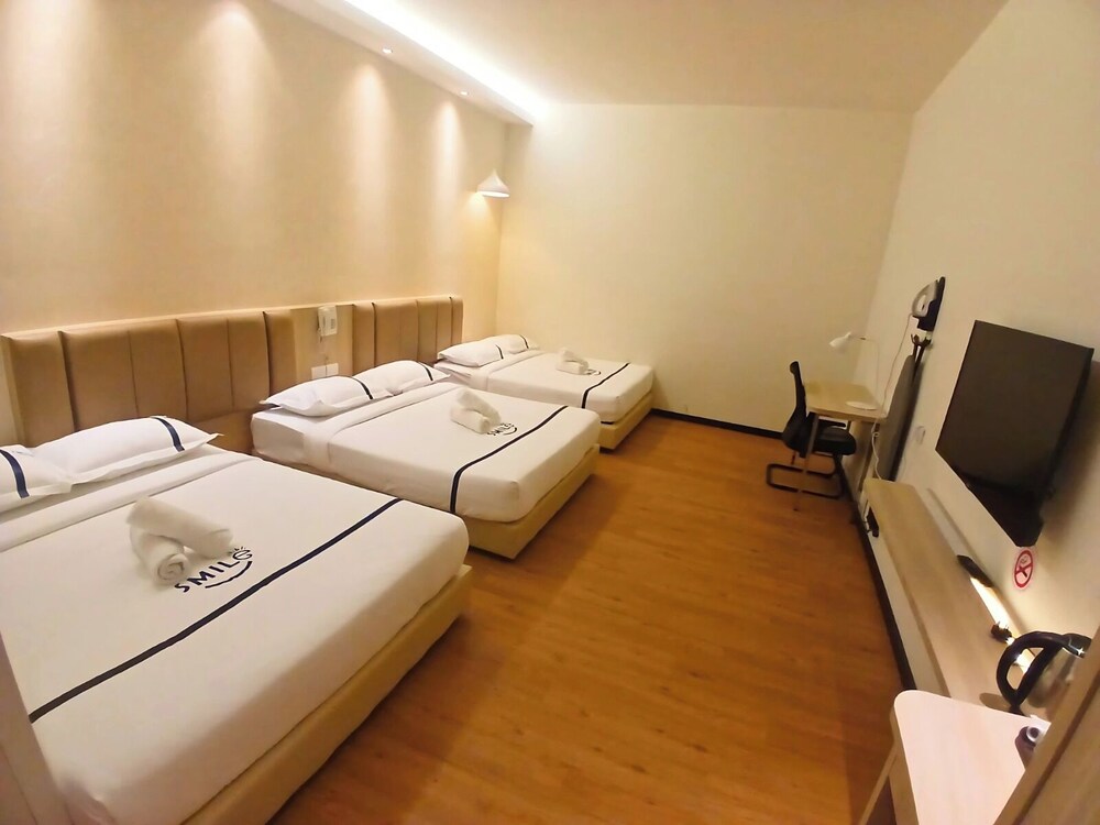 Top Holiday Hotel 33/52
