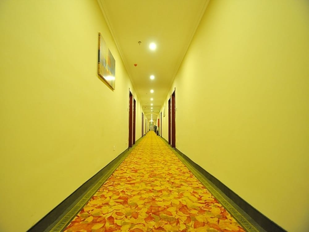 GREENTREE INN LINYI INTERNATIONAL CONVENTION CENTER EXPRESS HOTEL 42/46