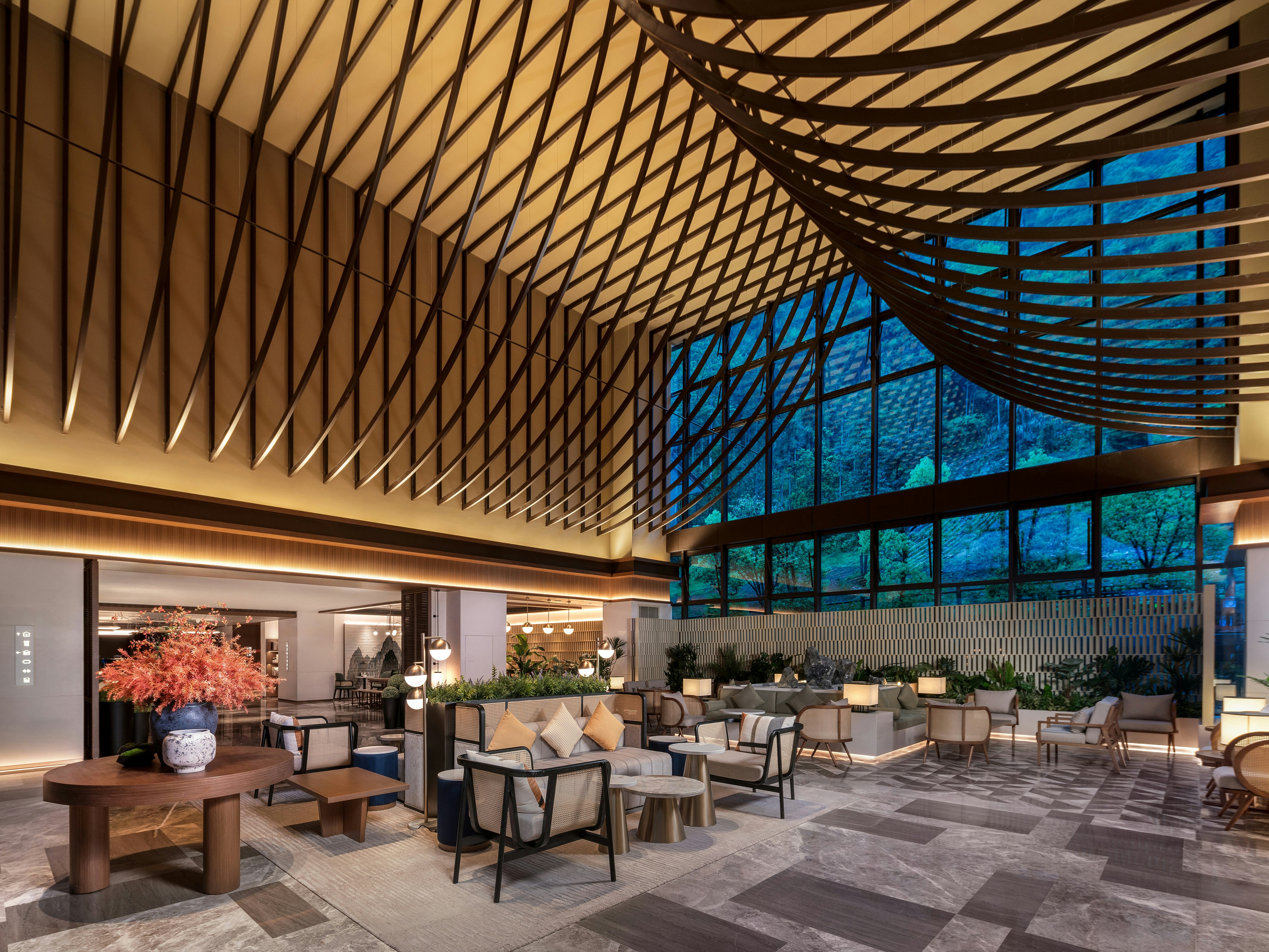 Hilton Garden Inn Zhangjiajie Wulingyuan 32/36