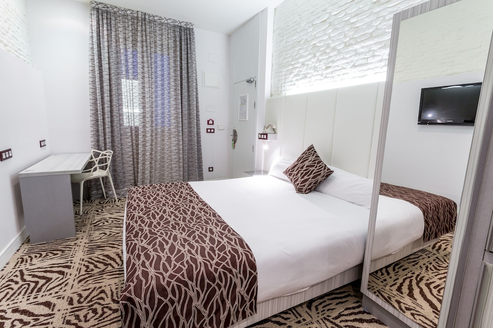 PETIT PALACE LEALTAD PLAZA 6/55
