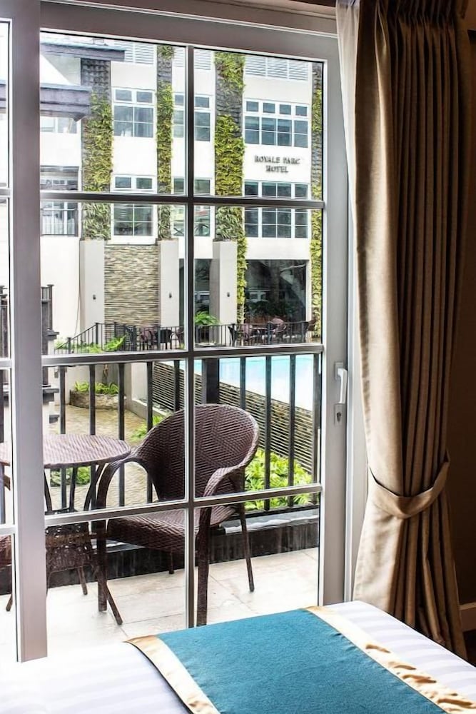 Royale Parc Hotel Tagaytay 26/41