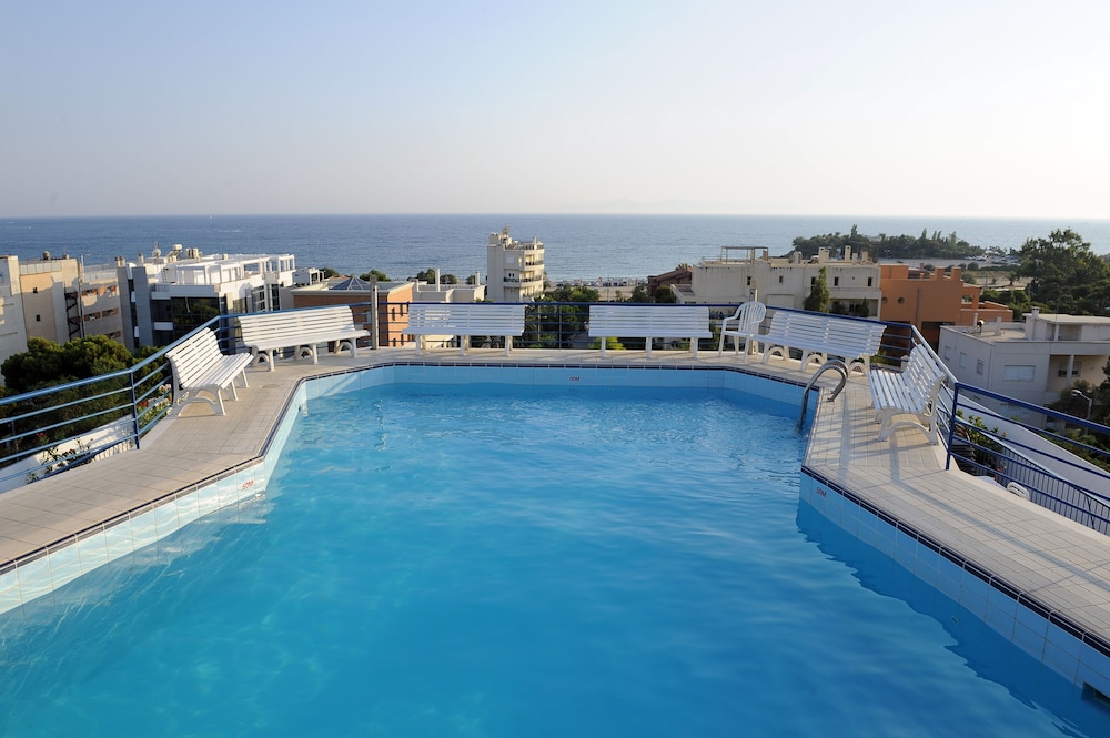 Emmantina Hotel 31/76