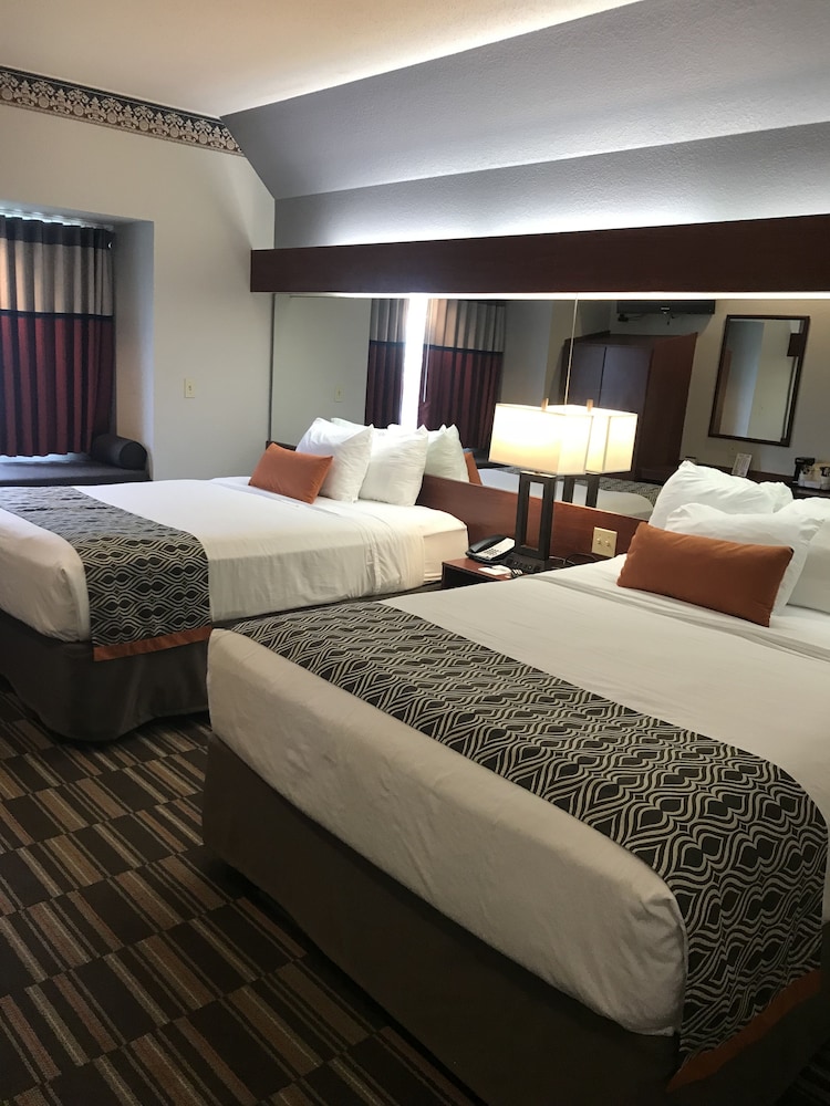 Microtel Inn & Suites by Wyndham Urbandale/Des Moines 19/47