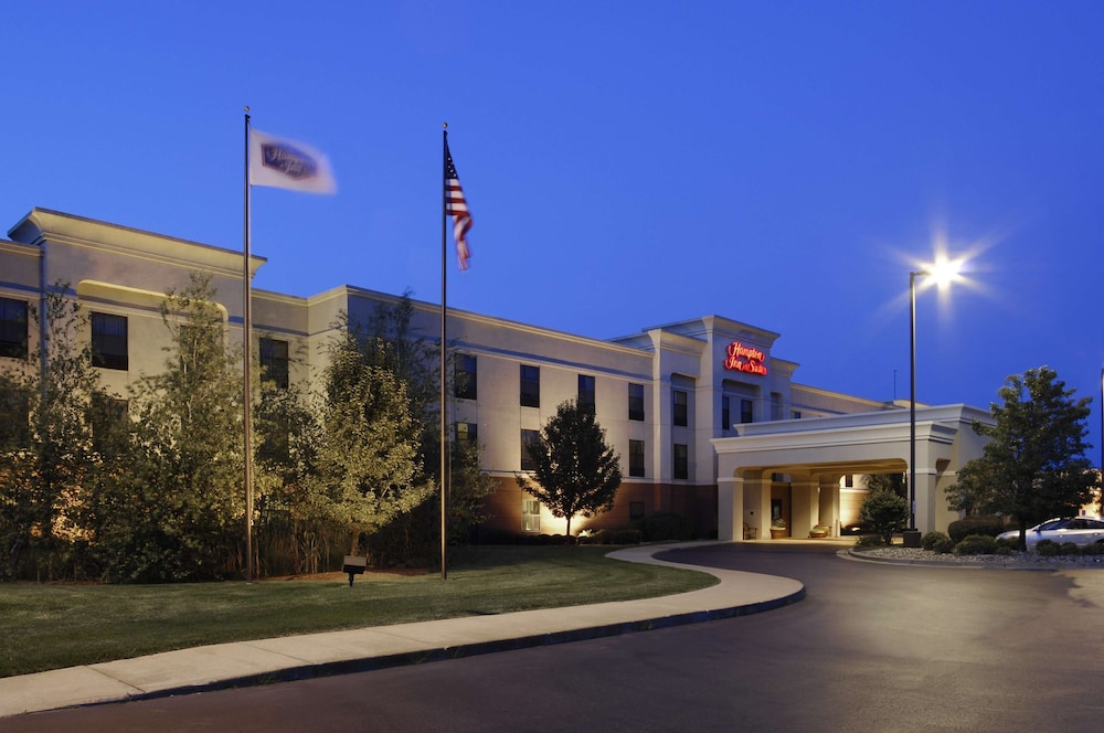Hampton Inn & Suites Kalamazoo-Oshtemo 1/42