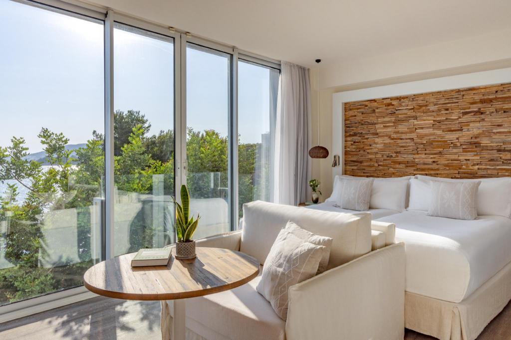 2 Bedrooms, Extra Me, Junior Suite, Sea View, Terrace