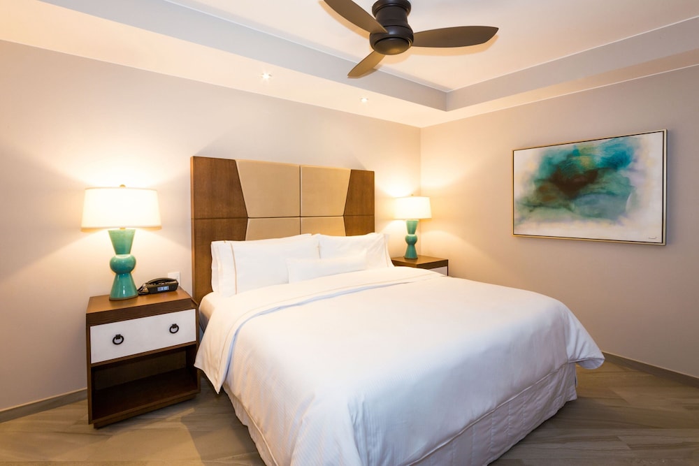 Studio, King Bed, Ocean View, Sofa, Balcony