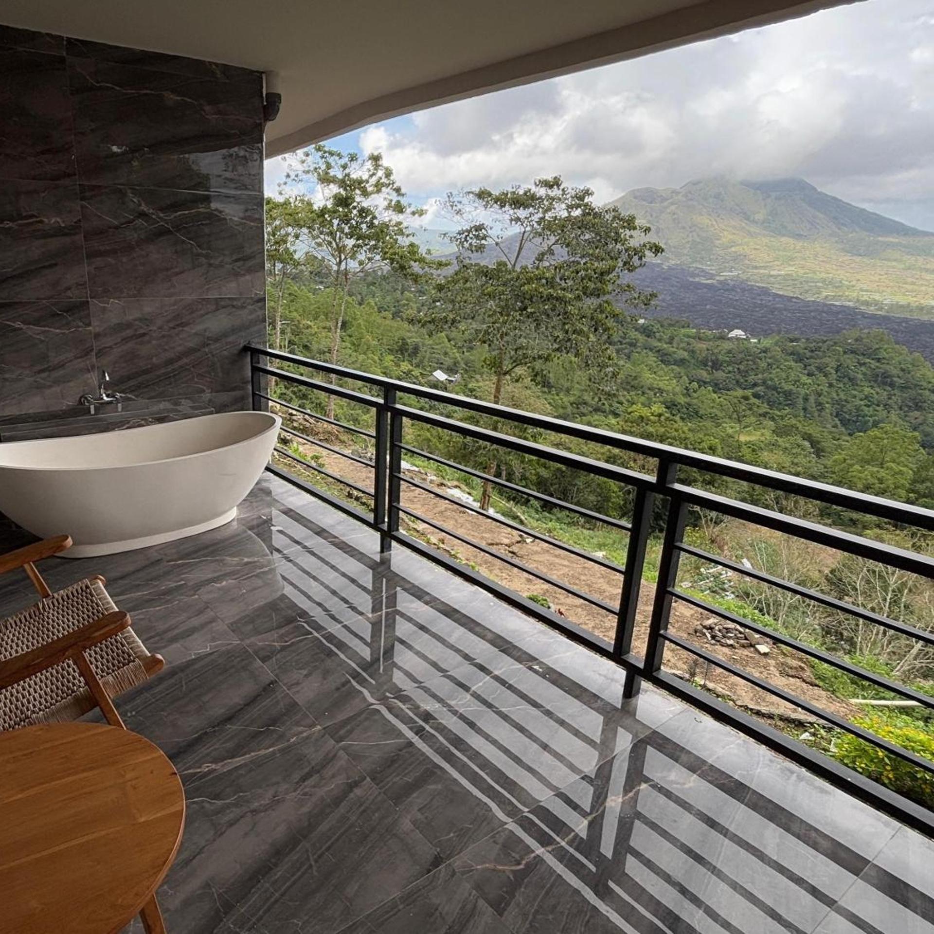 Caldera Hotel & Restaurant 17/50