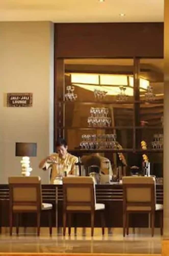 Oakwood Hotel and Apartments Taman Mini Jakarta 43/57