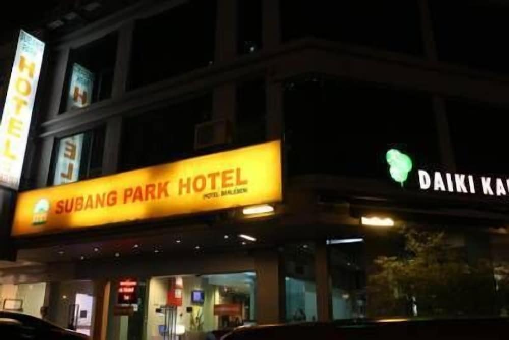 Subang Park Hotel 2/64