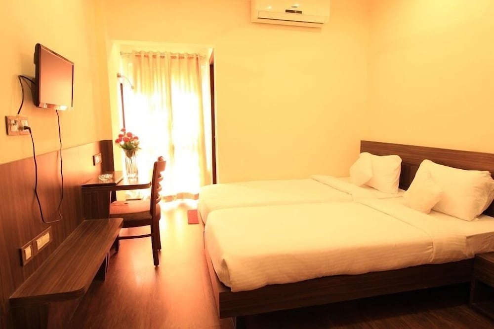 HOTEL RAJDARBAR 2/21