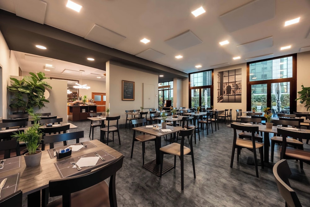 iH Hotels Milano Lorenteggio 41/61