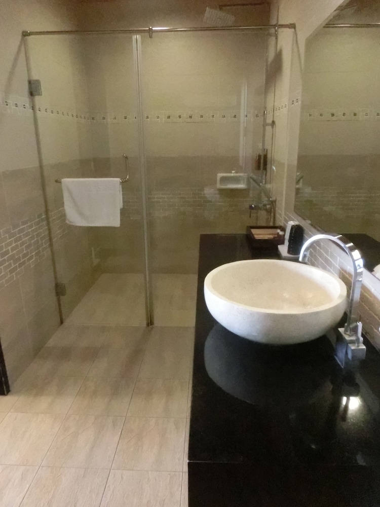 Pangola B&B 64/66