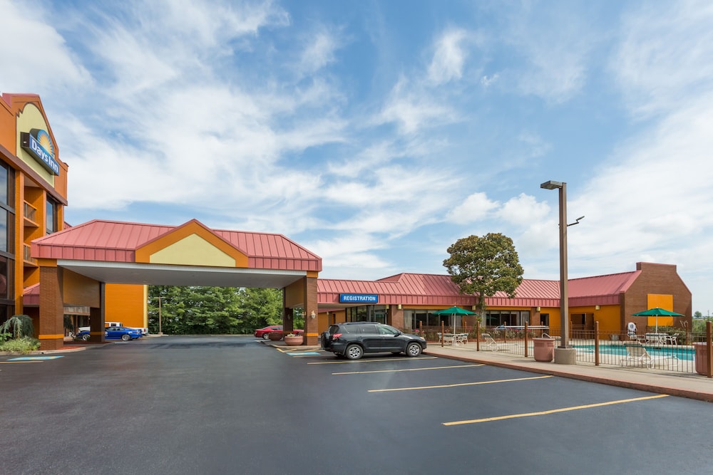 Extended Stay America Suites Bristol 29/38
