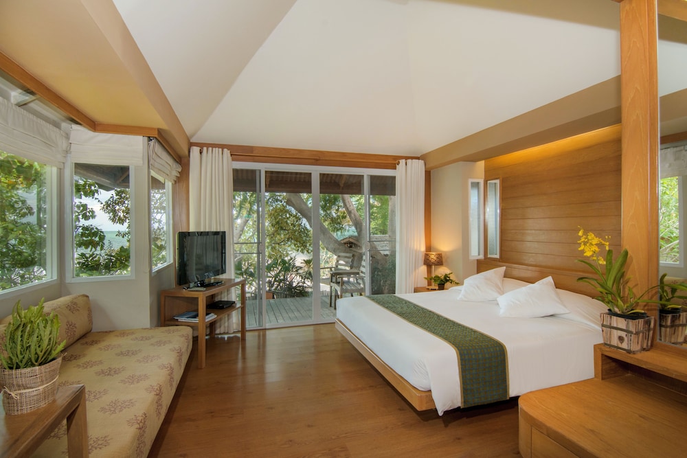 Veranda Lodge 11/30