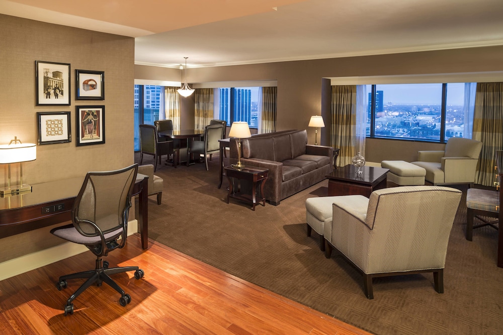 The Plaza Hotel Columbus at Capital Square 22/50