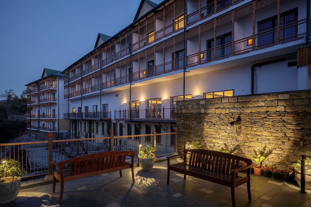 Taj Theog Resort And Spa Shimla 6/45