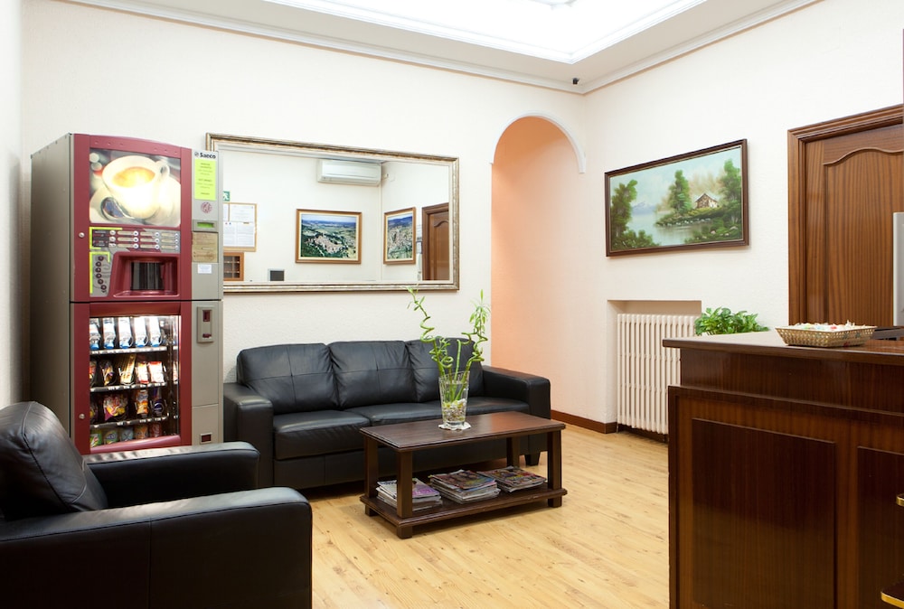 Hostal Zamora 33/39