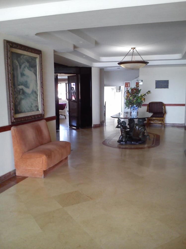 Hotel Playa Marina 27/52