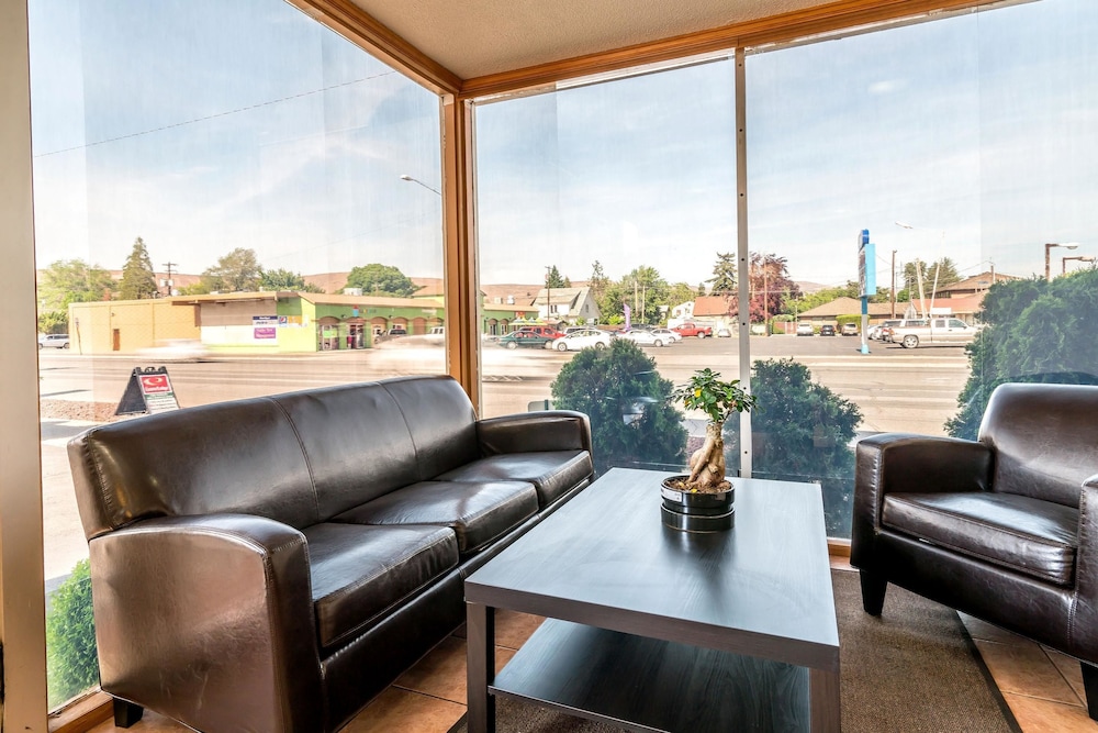 ECONO LODGE 20/36